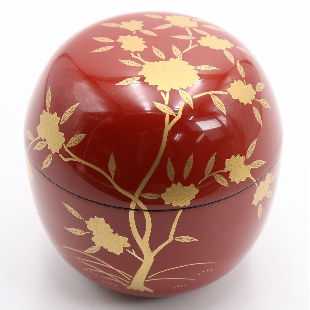 Red Lacquer Maru-Natsume Tea Caddy by Tanaka Soryo - Gold Maki-e Loquat and Plovers