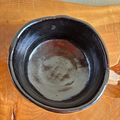 Kuro-Oribe Tea Bowl Aoba-kaze by Junri — Black Glaze Wabi Chawan