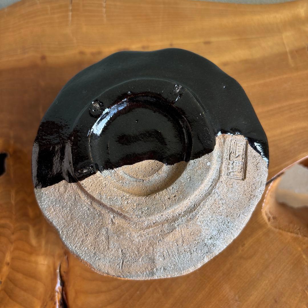 Kuro-Oribe Tea Bowl Aoba-kaze by Junri — Black Glaze Wabi Chawan