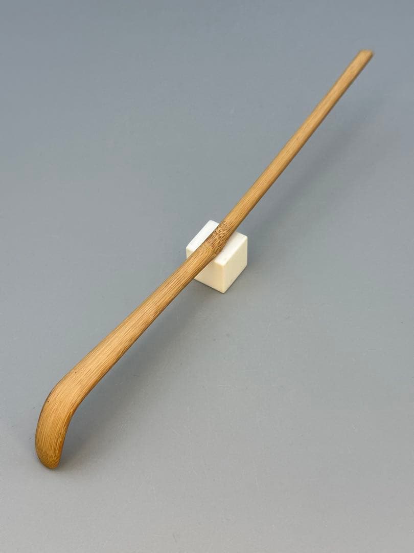 Kenninji Temple Chashaku Tea Scoop — Mei 'An no Tomo' (Friend of the Hermitage) by Ekishu, Smoked Bamboo with Original Case & Box