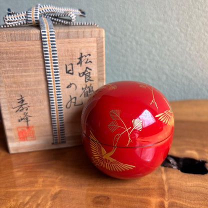 Hinomaru Natsume Tea Caddy Pine-Crane Maki-e by Wada Juho Kyoto