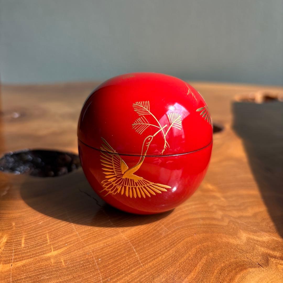 Hinomaru Natsume Tea Caddy Pine-Crane Maki-e by Wada Juho Kyoto