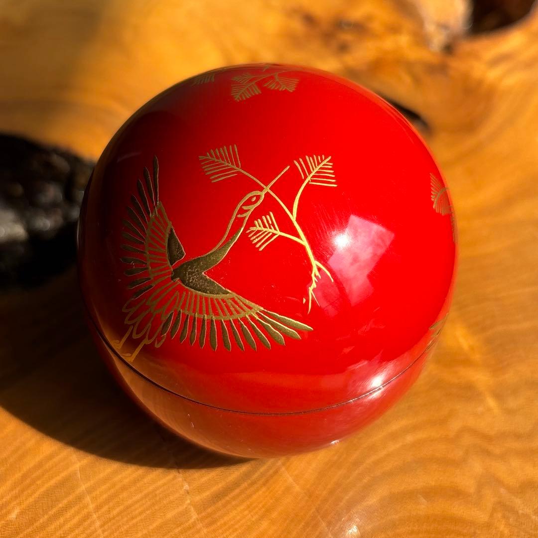Hinomaru Natsume Tea Caddy Pine-Crane Maki-e by Wada Juho Kyoto