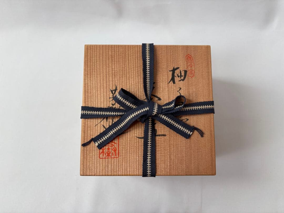 Yuzu-Kuro Matcha Tea Bowl by Sugiura Yoshiki — Black Glazed Chawan with Signed Wooden Box