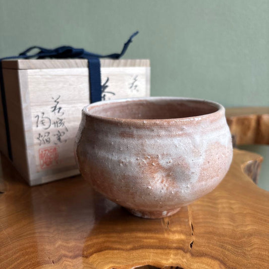 Hagi Ware Matcha Bowl by Hagijo Toen — Shiro-Hagi Glaze Chawan with Tomobako, Japanese Tea Ceremony