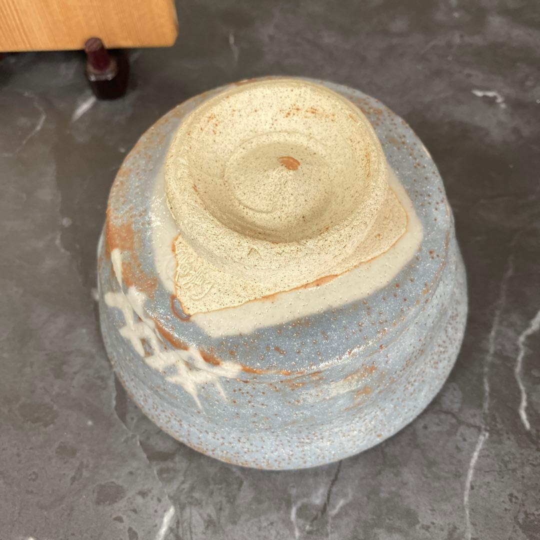 Nonaka Shunkiyo Nezumi-Shino Tea Bowl — Mino Ware Chawan with Tomobako