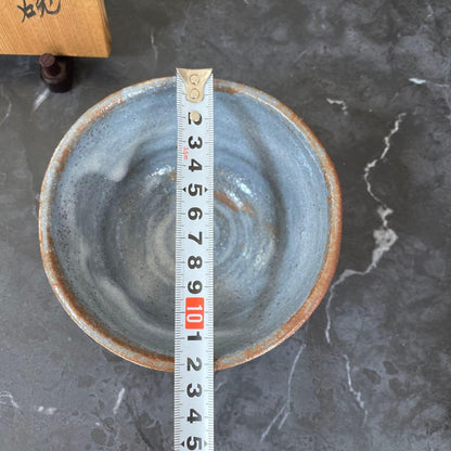 Nonaka Shunkiyo Nezumi-Shino Tea Bowl — Mino Ware Chawan with Tomobako