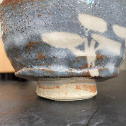 Nonaka Shunkiyo Nezumi-Shino Tea Bowl — Mino Ware Chawan with Tomobako