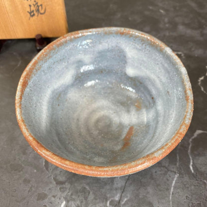 Nonaka Shunkiyo Nezumi-Shino Tea Bowl — Mino Ware Chawan with Tomobako