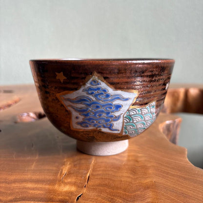Zeze-yaki Akae Annan-utsushi — Yogaien, Seigaiha Wave Motif, Tomobako | Tea Bowl