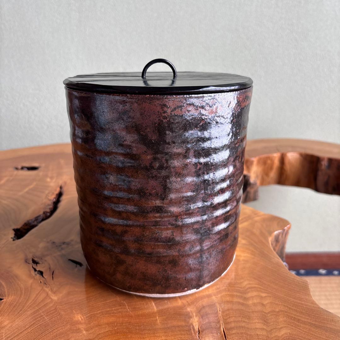 Setoguro Mizusashi by Kurata Mitsunori – Japanese Water Jar – Seto Black Ware – Japan