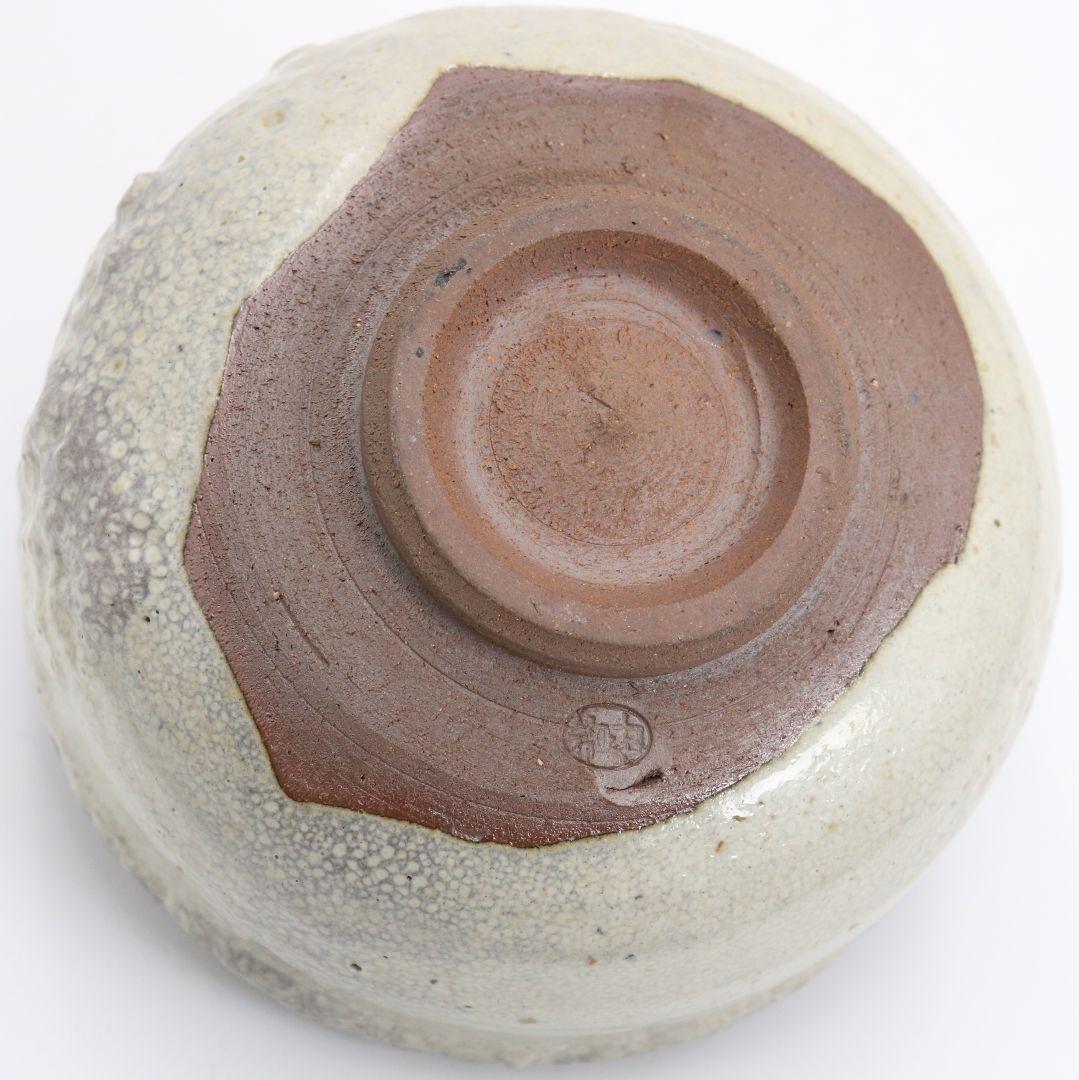 Tamba Tachikui Ash Glaze Matcha Chawan named Hakuu, Box Signed by Tea Master Hisada Soya