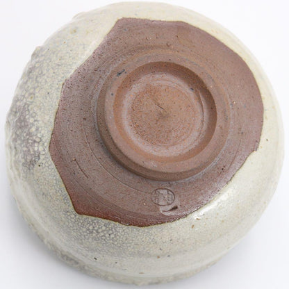 Tamba Tachikui Ash Glaze Matcha Chawan named Hakuu, Box Signed by Tea Master Hisada Soya