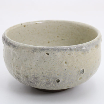 Tamba Tachikui Ash Glaze Matcha Chawan named Hakuu, Box Signed by Tea Master Hisada Soya