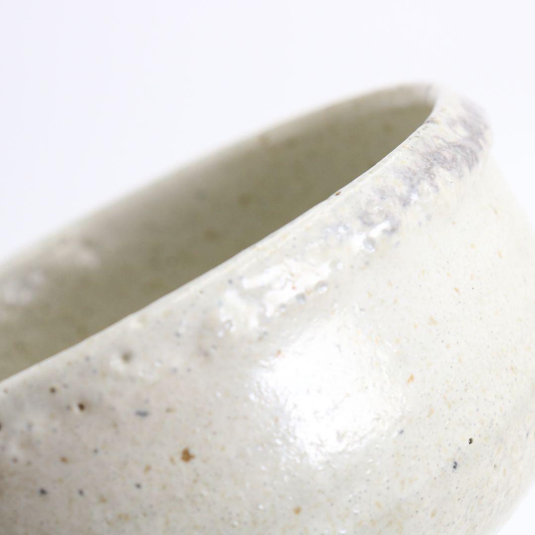 Tamba Tachikui Ash Glaze Matcha Chawan named Hakuu, Box Signed by Tea Master Hisada Soya
