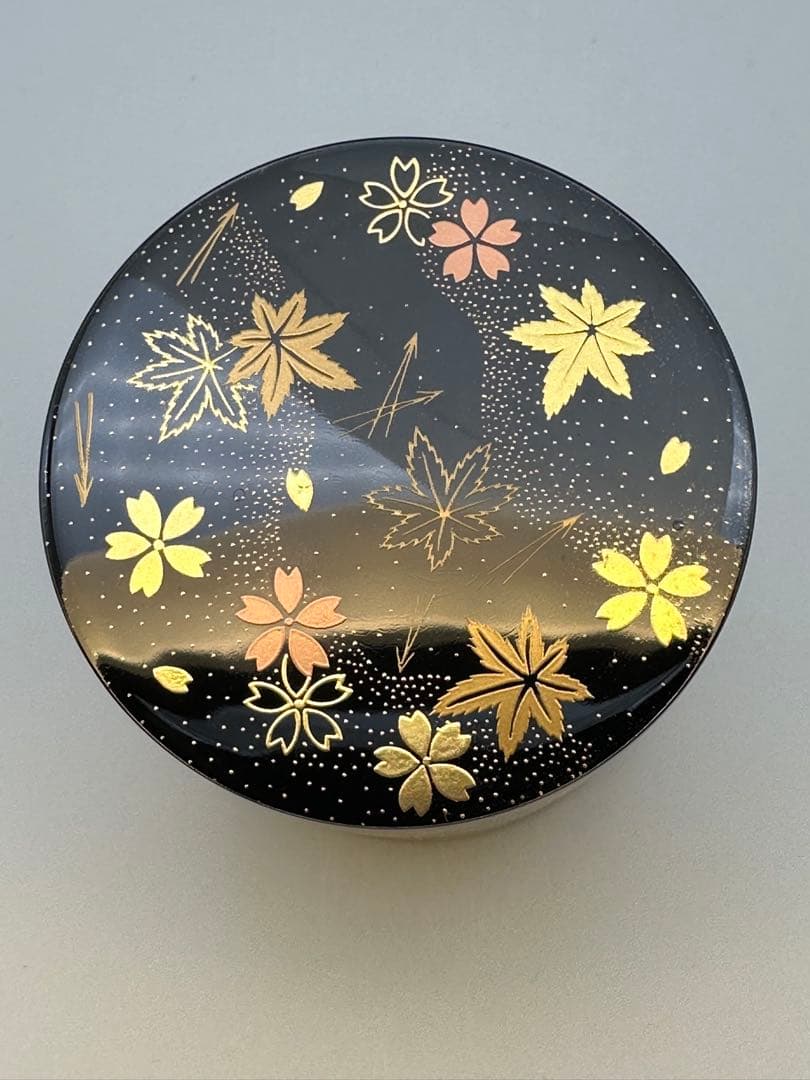 Kawakami Koho Shunjuu Maki-e Nakatsugi — Cherry Blossom Maple Gold Lacquer Tea Caddy Tomobako