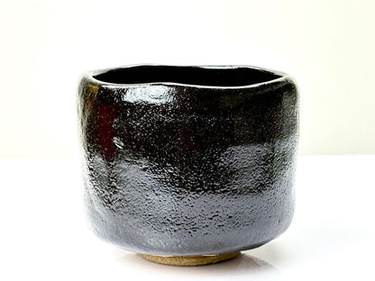 Higaki Kazan Black Raku Tea Bowl — Ono no Komachi Poem Motif, Theme 'Uta', Unused, Signed Box