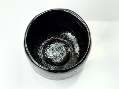 Higaki Kazan Black Raku Tea Bowl — Ono no Komachi Poem Motif, Theme 'Uta', Unused, Signed Box