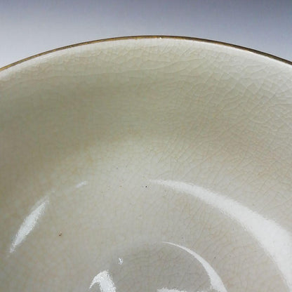 Kutani Ware Tea Bowl by Hakusui - Camellia Overglaze Enamel Chawan with Crackle Glaze