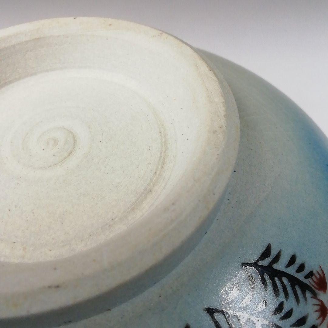 Kutani Ware Tea Bowl by Hakusui - Camellia Overglaze Enamel Chawan with Crackle Glaze