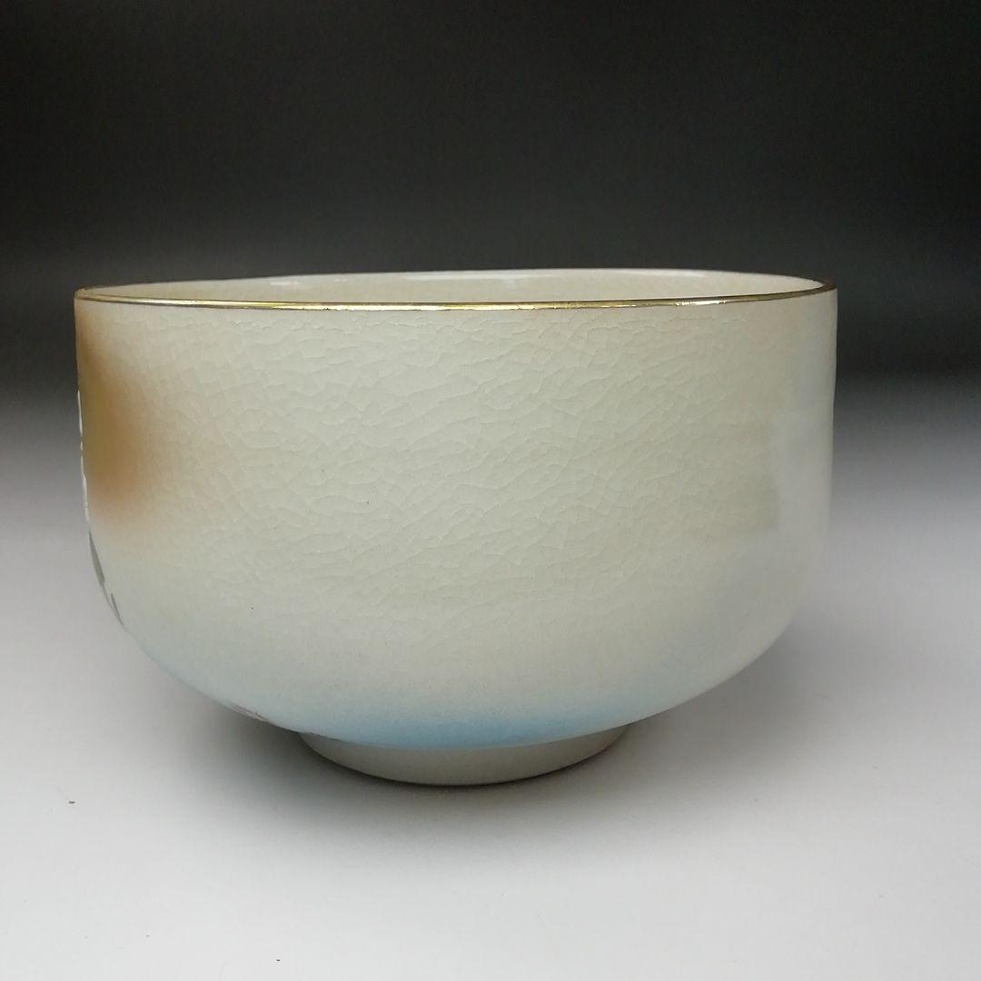 Kutani Ware Tea Bowl by Hakusui - Camellia Overglaze Enamel Chawan with Crackle Glaze