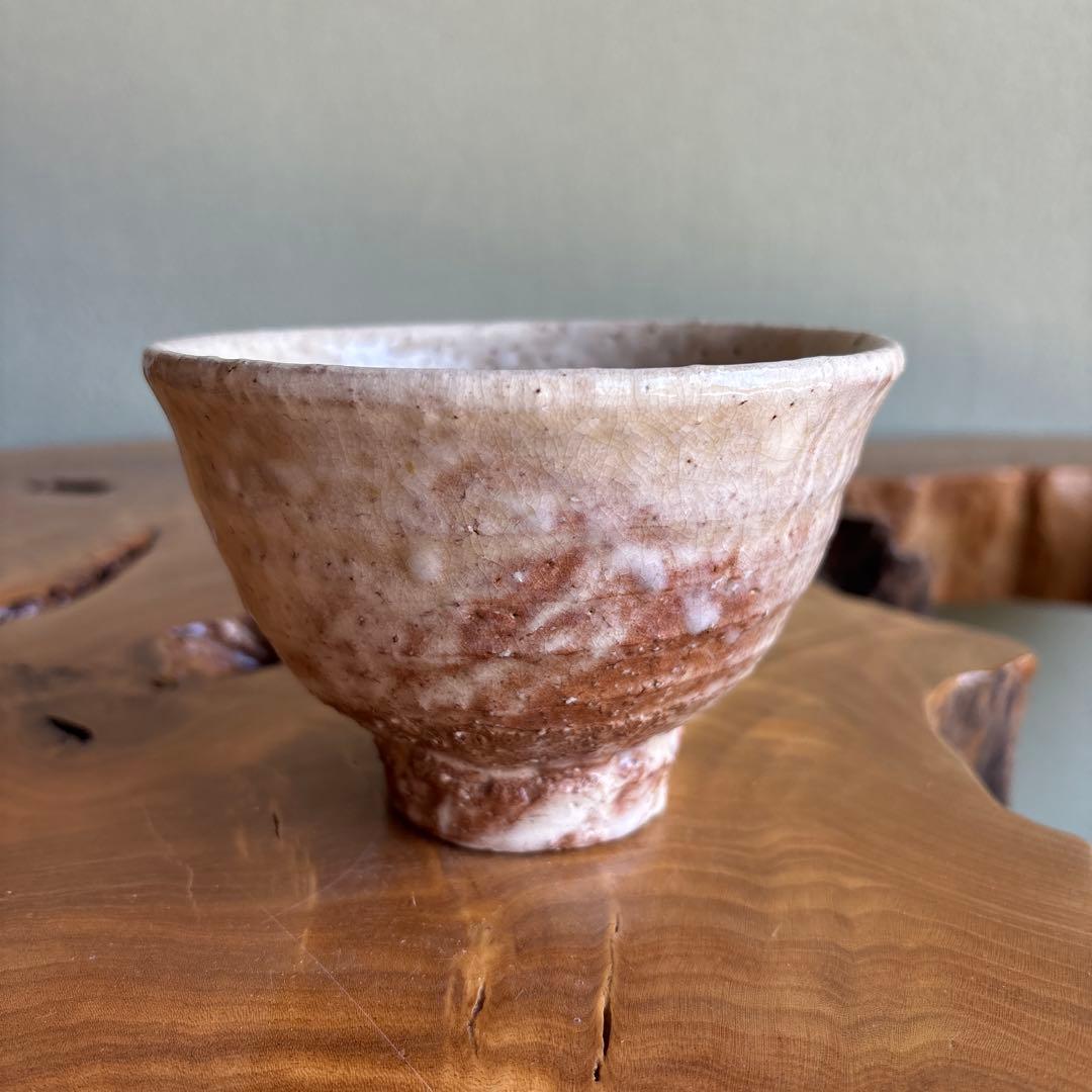 Hagi Ware Tea Bowl by Toyo - Japanese Matcha Chawan with Pink-Cream Glaze and Signed Box