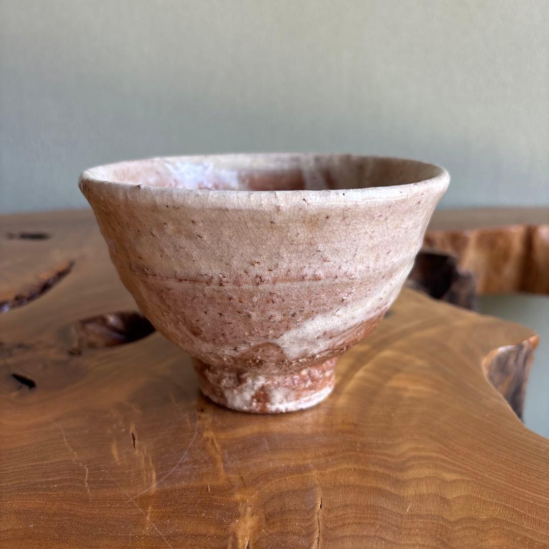 Hagi Ware Tea Bowl by Toyo - Japanese Matcha Chawan with Pink-Cream Glaze and Signed Box