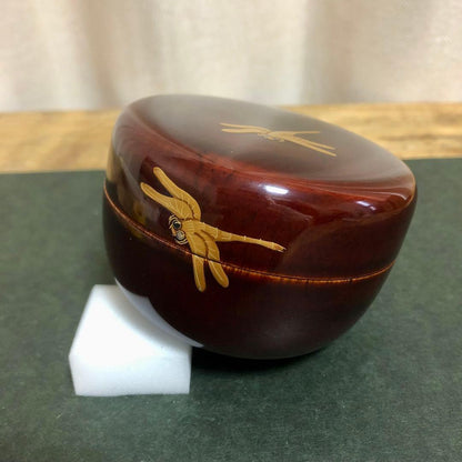 Wada Kinsai Dragonfly Maki-e Flat Natsume - Lacquer Tea Caddy with Signed Box
