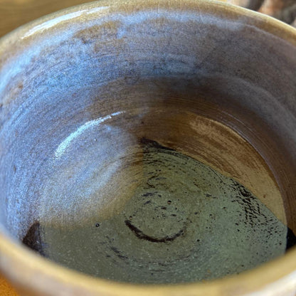 Shonzui-Style Kushira Chawan from Jingdezhen Kiln - Japanese Matcha Bowl with White Glaze Drip Keshiki and Signed Box