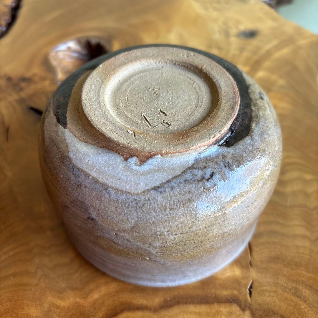 Shonzui-Style Kushira Chawan from Jingdezhen Kiln - Japanese Matcha Bowl with White Glaze Drip Keshiki and Signed Box