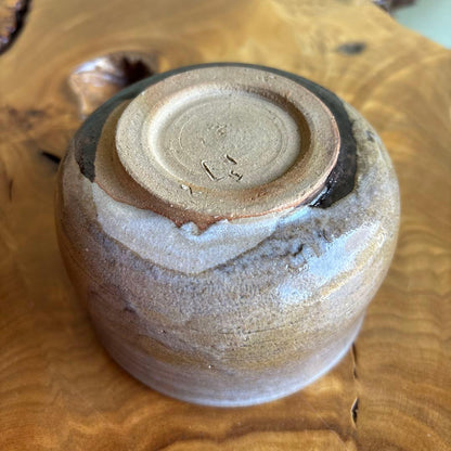 Shonzui-Style Kushira Chawan from Jingdezhen Kiln - Japanese Matcha Bowl with White Glaze Drip Keshiki and Signed Box