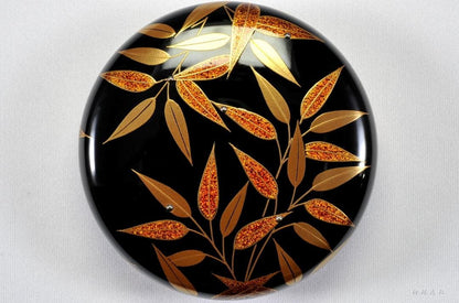 Nakamura Souin Tsuyu-Zasa Maki-e Chu-Natsume Tea Caddy — Gold Dew on Bamboo Grass, Signed Box