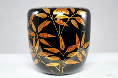 Nakamura Souin Tsuyu-Zasa Maki-e Chu-Natsume Tea Caddy — Gold Dew on Bamboo Grass, Signed Box