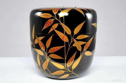 Nakamura Souin Tsuyu-Zasa Maki-e Chu-Natsume Tea Caddy — Gold Dew on Bamboo Grass, Signed Box