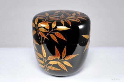 Nakamura Souin Tsuyu-Zasa Maki-e Chu-Natsume Tea Caddy — Gold Dew on Bamboo Grass, Signed Box