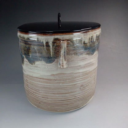 Takatori Style Mizusashi by Rakuzan – Japanese Water Jar – Earred Stoneware – Japan