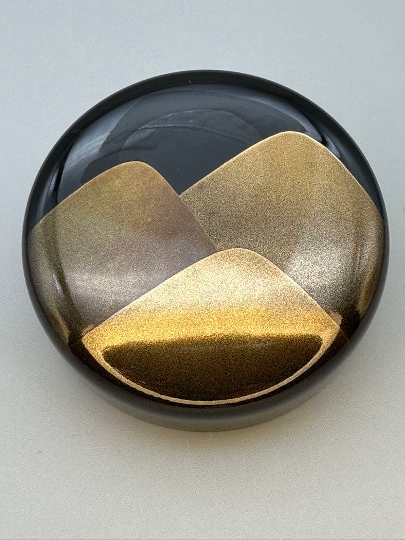 Higashichizuru — Dai-Natsume, Tozan Maki-e, Gold-Silver Mountain Landscape, Signed Box