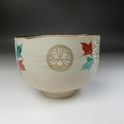 Inuyama Ware Unkin-de Tea Bowl by Ozeki Sakujuro - Cherry Blossom and Maple Chawan
