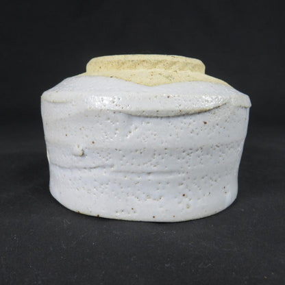 Keizan Shirashi-gata Chawan — White Glaze Tea Bowl with Iron Brush Markings, Tomobako