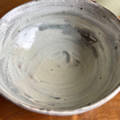 Yasuda Michio Hakeme Tea Bowl — Mitsu-ashi Korean-Style Stoneware Chawan with Tomobako