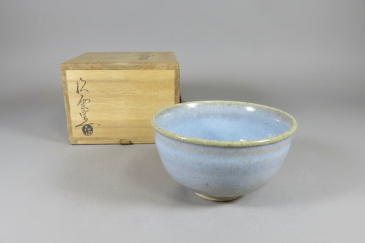 Lavender Blue Glazed Tea Bowl — Shoun-gama Pine Cloud Kiln Chawan with Tomobako