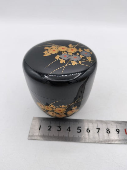 Black Lacquer Natsume by Okamoto Yosai – Chrysanthemum Makie – Japan Art