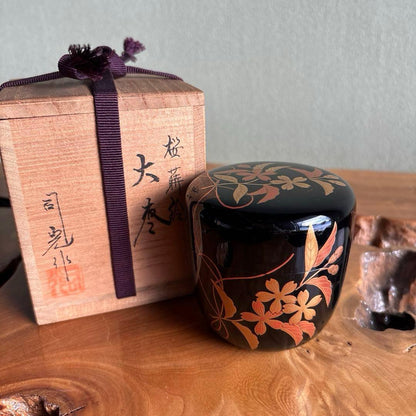 Wajima-nuri Cherry Blossom Maki-e Large Tea Caddy by Hosokawa Shikou