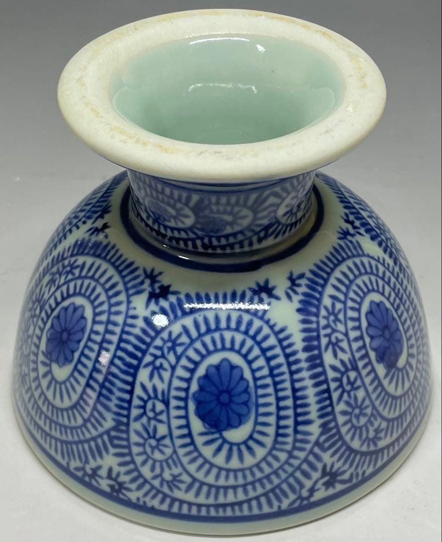 Ko-Imari Takokarakusa Haisen Footed Bowl | Sometsuke Blue White Arabesque Porcelain