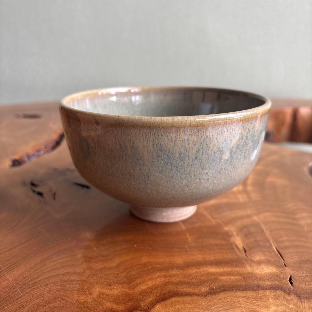 Chawan by 3rd-Generation Oshio Shozan — Blue-Gray Ash Glaze Tea Bowl, Takatori Lineage