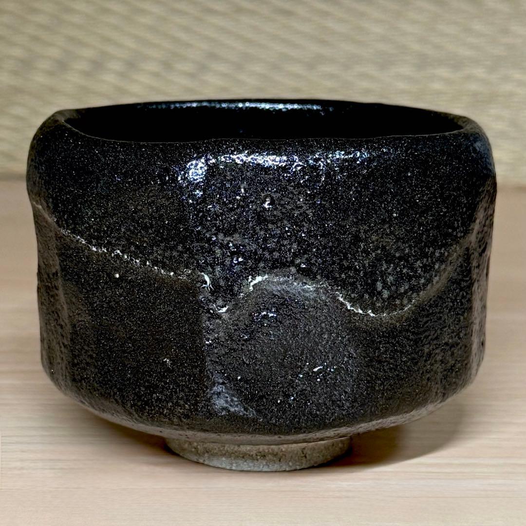 Black Raku Chawan by Higaki Soraku — Keiraku Kiln Matcha Bowl with Tomobako