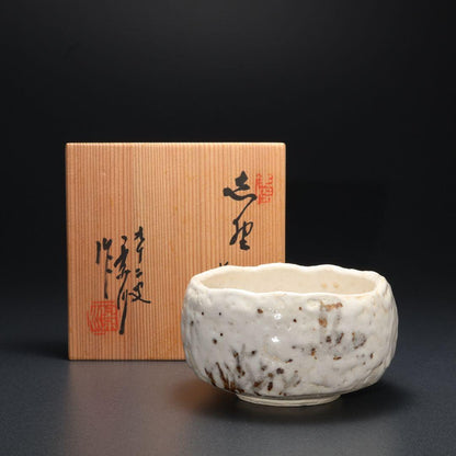 Shino Chawan by Yano Keisen — White Glaze Tea Bowl with Signed Box