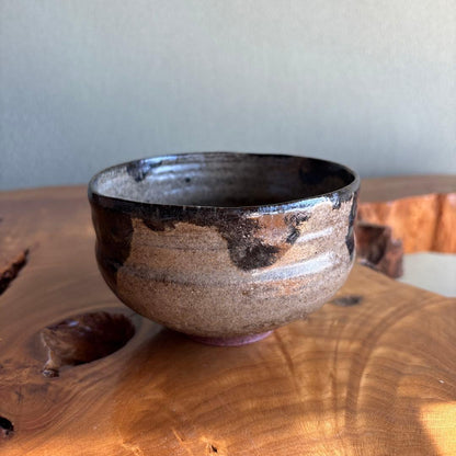 Heian Shosho Matcha Bowl Black Glaze with Exposed Clay Landscape