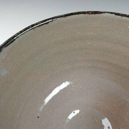 Kenzan-Style Chrysanthemum Fence Tea Bowl by Okino Kashu — Kiku-Magaki Overglaze Enamel Chawan
