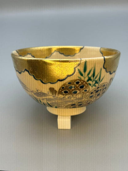 Kuse Kyūhō Tea Bowl — Stream Motif, Golden Clouds, Bamboo, Kyoto Overglaze Enamel